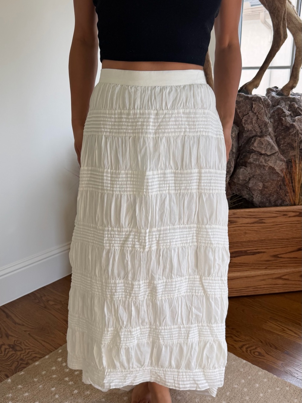 NWT Alice + Olivia White Tiered Maxi Skirt, size 6